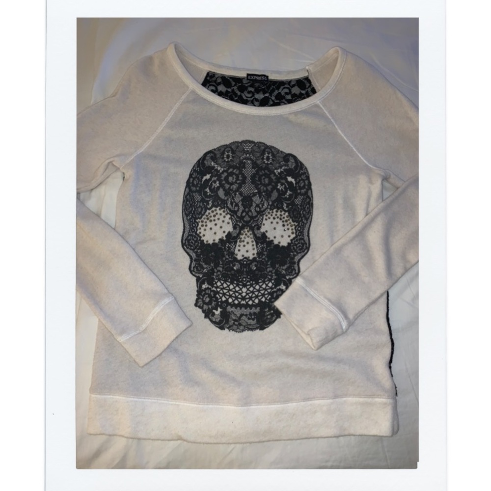 Express skull sweater